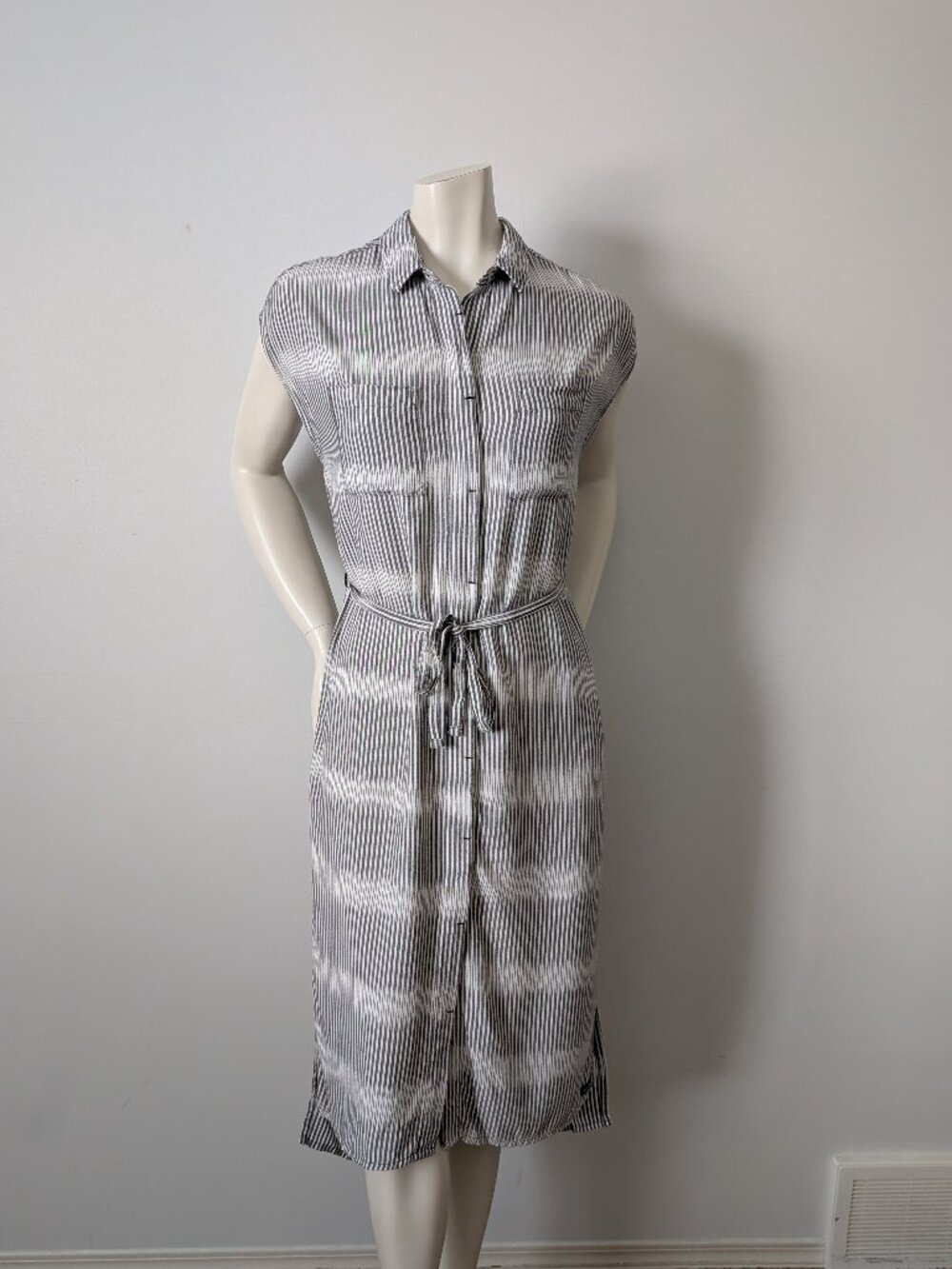 KAVU La Paz - "Sea Salt" Sleeveless Button Up Dress - Size M